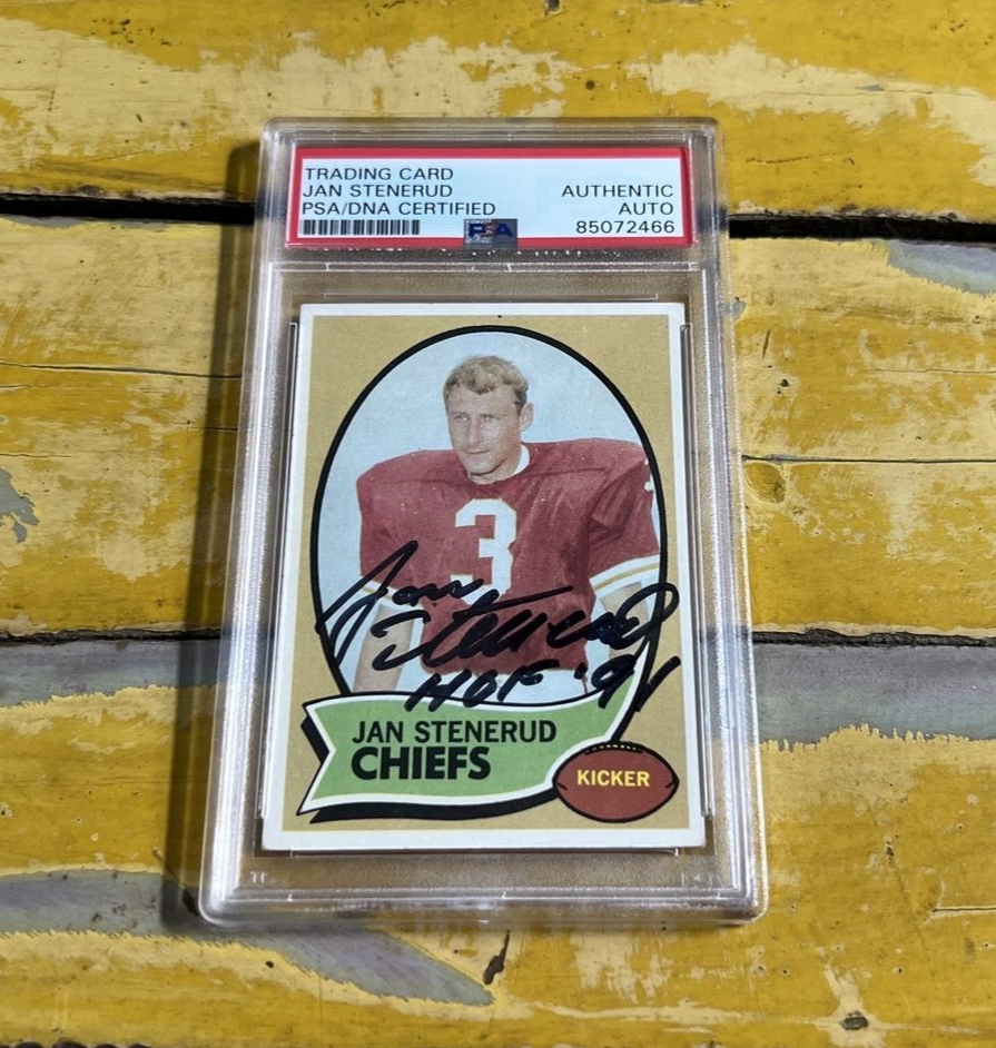 NFL Jan Stenerud Autographed Signed 1970 Topps Rookie Card #25 Script PSA Slab