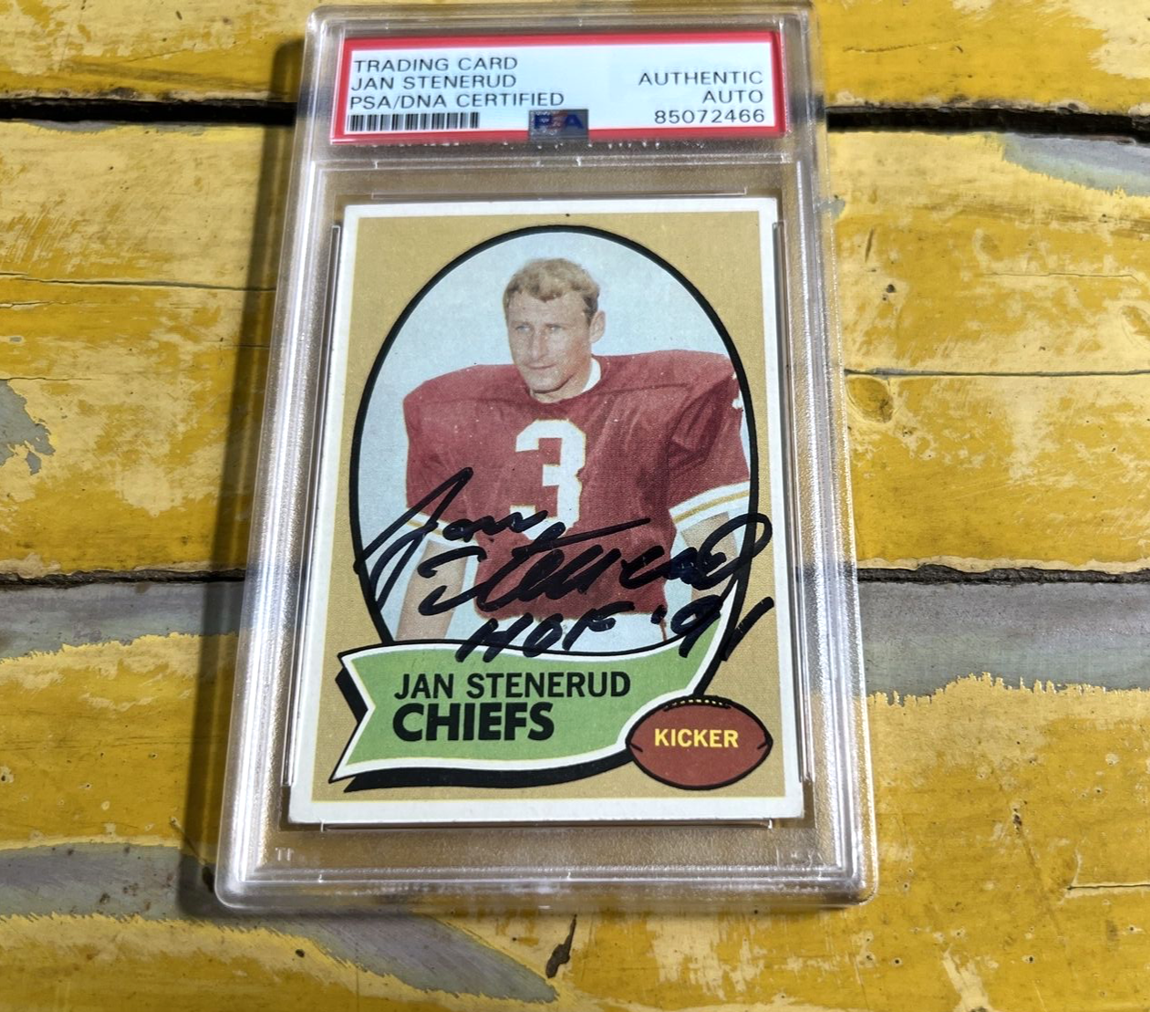 NFL Jan Stenerud Autographed Signed 1970 Topps Rookie Card #25 Script PSA Slab