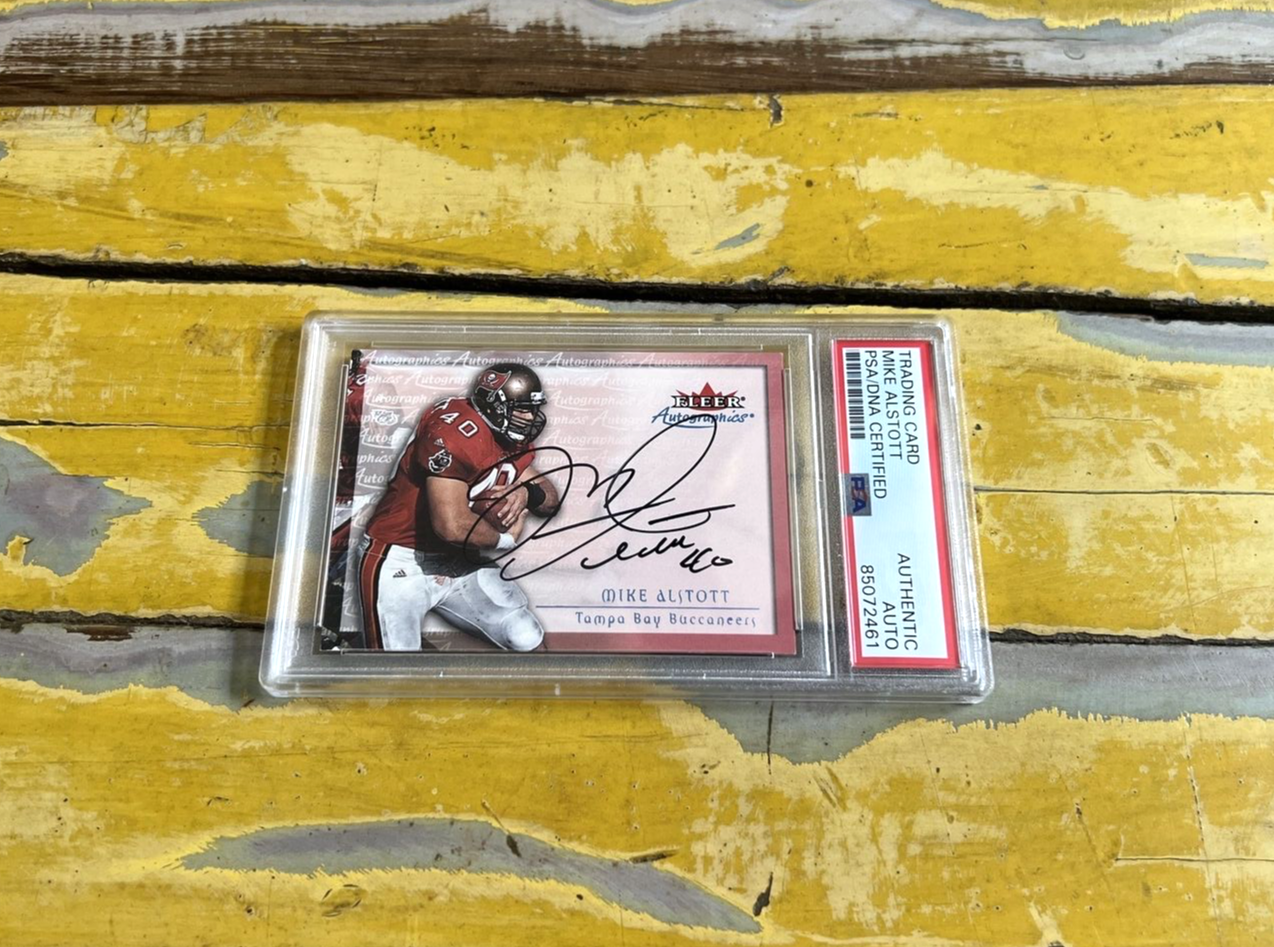 NFL Mike Alstott Autographed Signed 2000 Fleer Autographics Card PSA Slab