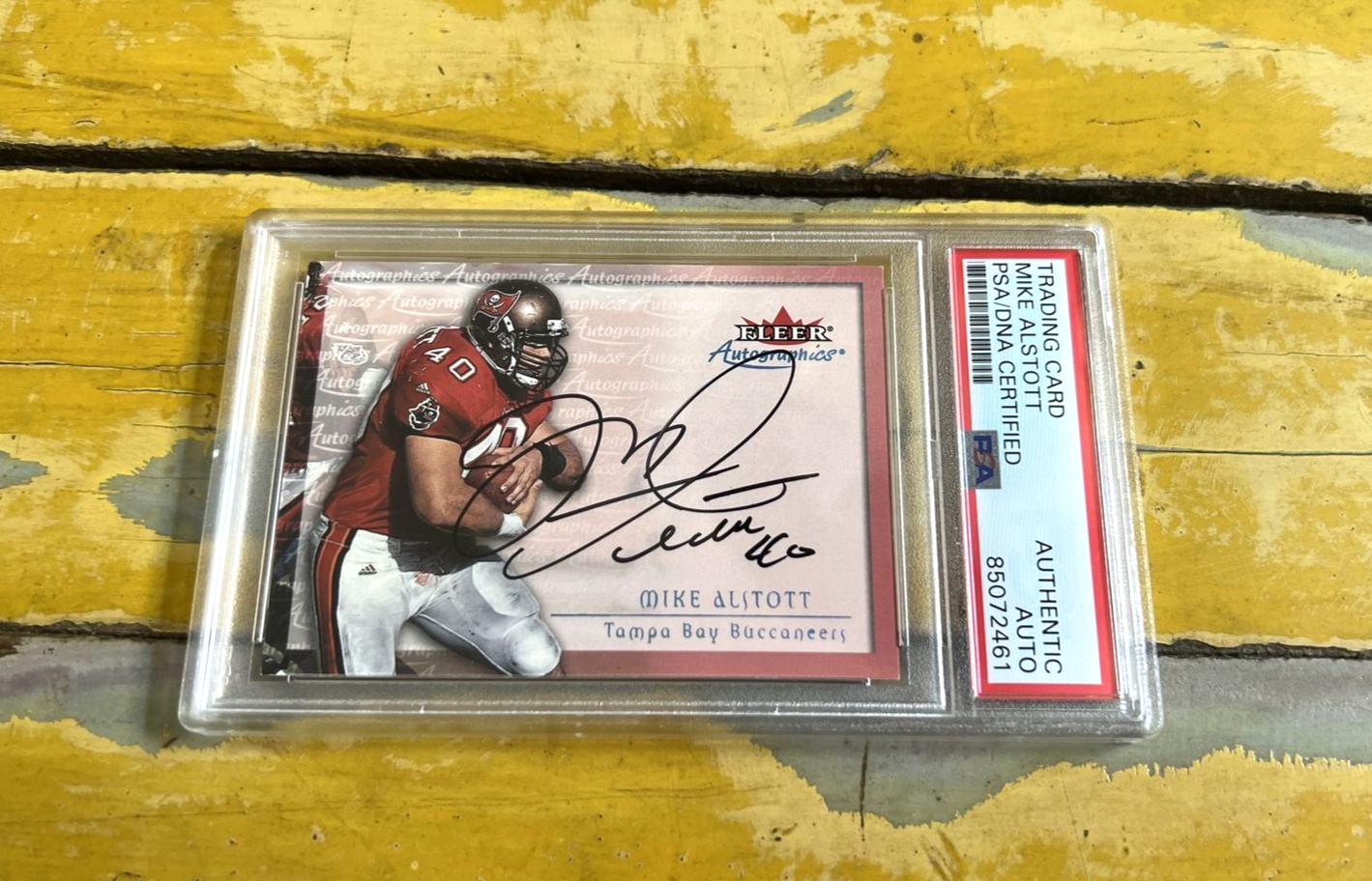 NFL Mike Alstott Autographed Signed 2000 Fleer Autographics Card PSA Slab