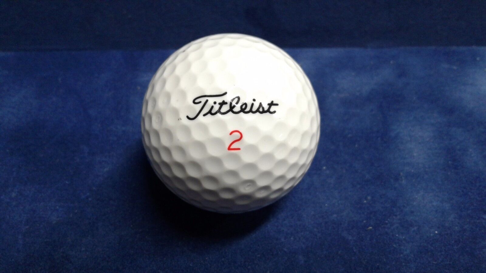 SOUTHTRUST LOGO GOLF BALL TITLEIST 2