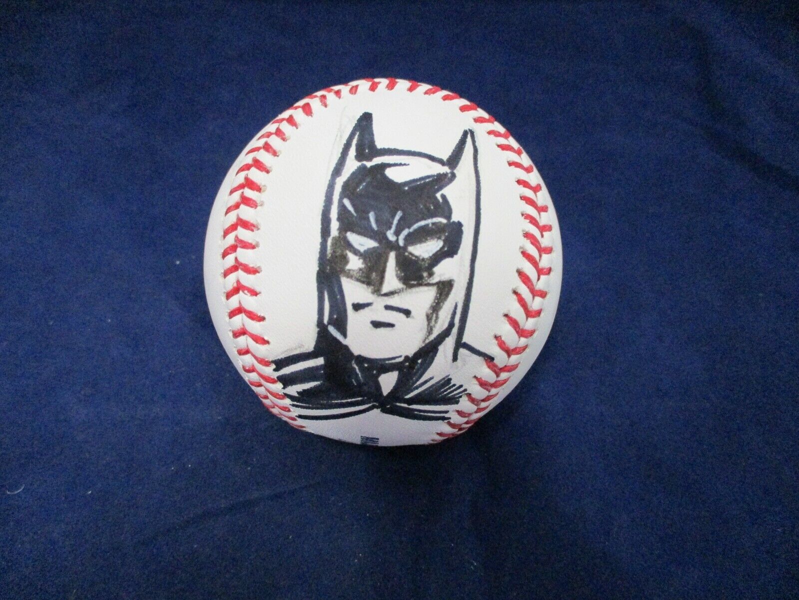 1/1 Batman Sketched Baseball Autographed Signed by Scott Hanna JSA COA #AI77101