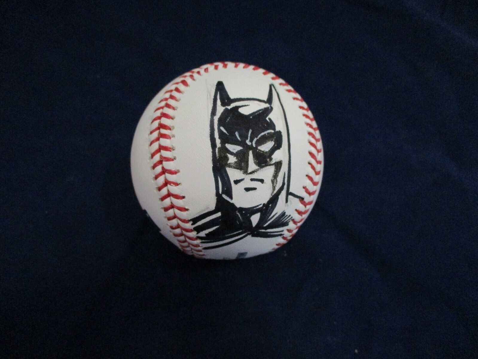 1/1 Batman Sketched Baseball Autographed Signed by Scott Hanna JSA COA #AI77101