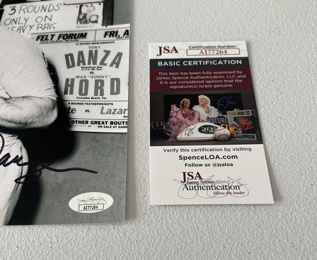 Tony Danza boxing Autographed Signed 8x10 B&W Photo JSA COA #AI77264