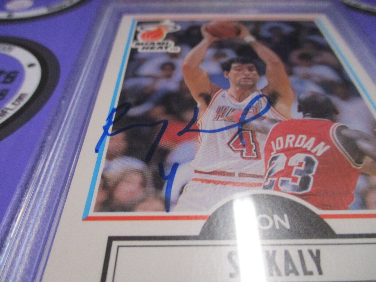 Rony Seikaly Autographed 1989 NBA Hoops Basketball Card W/Jordan #102 PSA Slab