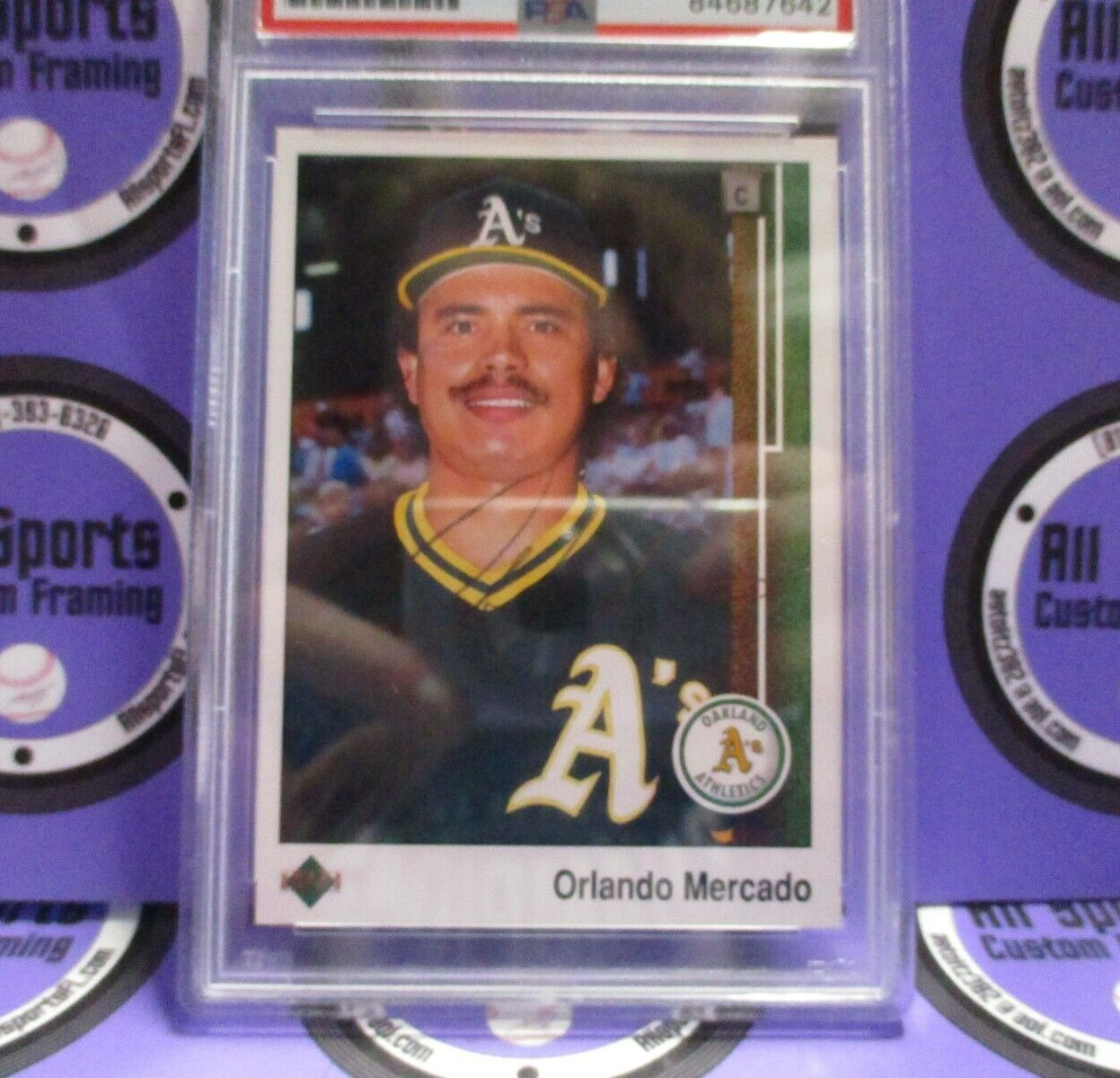 Orlando Mercado A's Autographed 1989 Upper Deck Baseball Card #624 PSA Slab