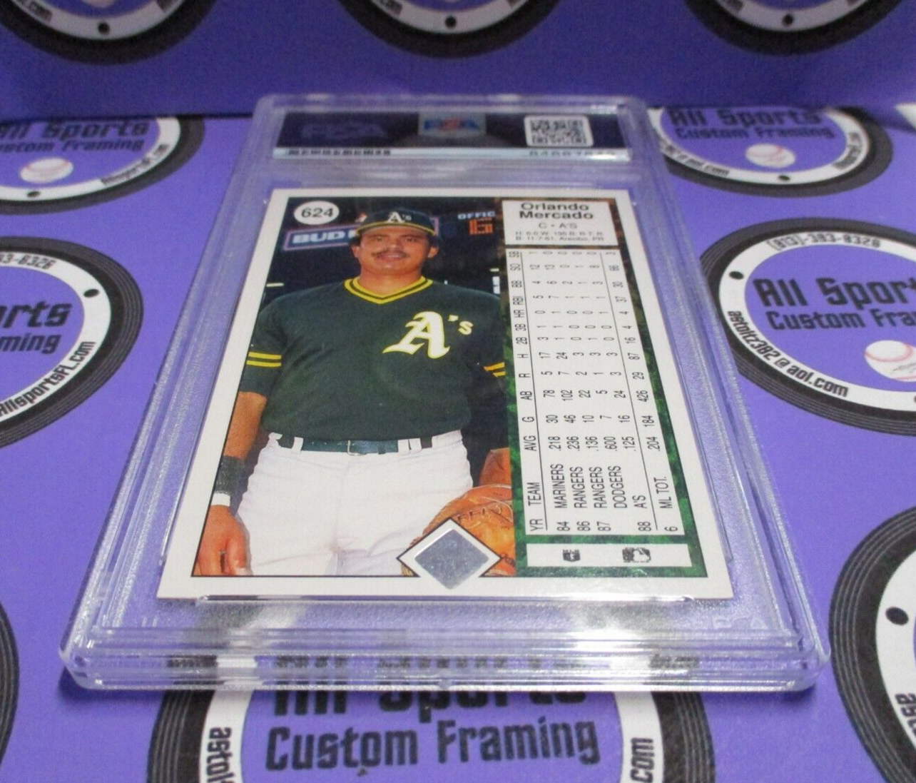 Orlando Mercado A's Autographed 1989 Upper Deck Baseball Card #624 PSA Slab