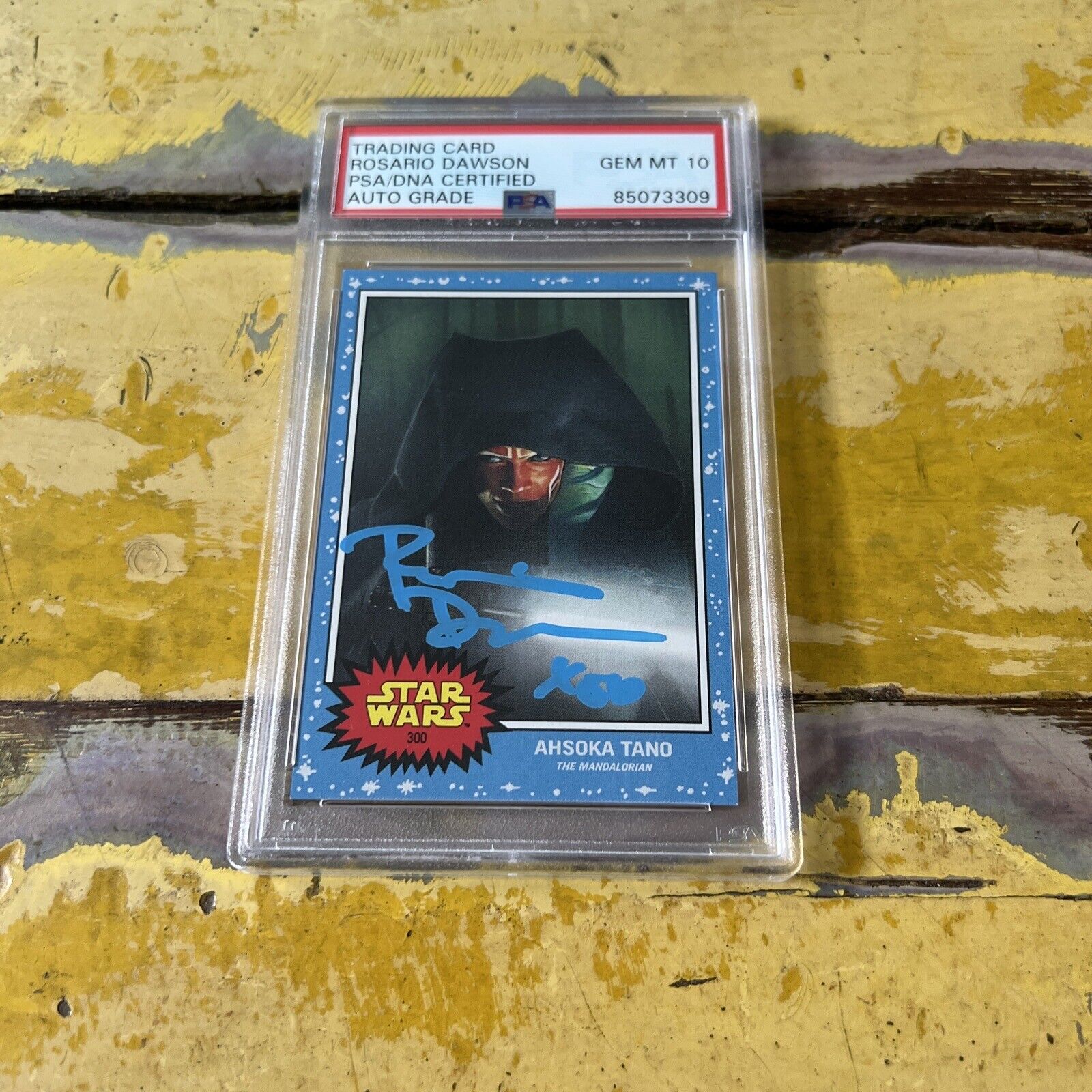 Rosario Dawson "Actor" Autographed Signed SW Topps Living Set Card PSA GEM 10