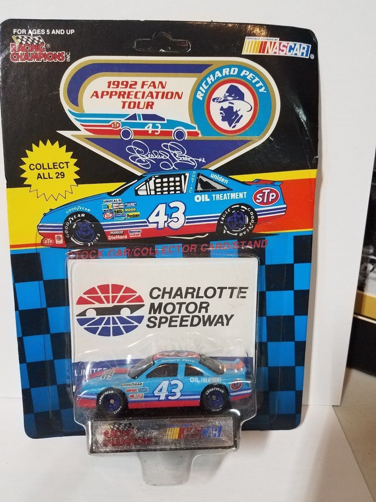 Richard Petty #43 1992 Fan Tour Die Cast CAR Charlotte Motor Speedway NEW