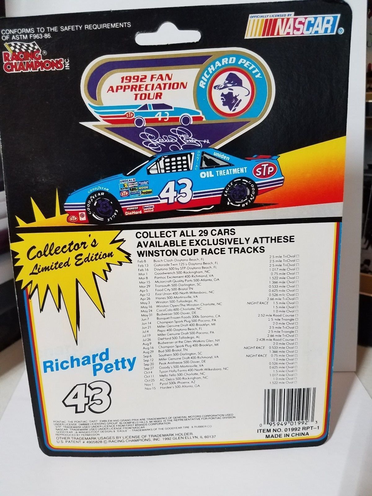 Richard Petty #43 1992 Fan Tour Die Cast CAR Charlotte Motor Speedway NEW