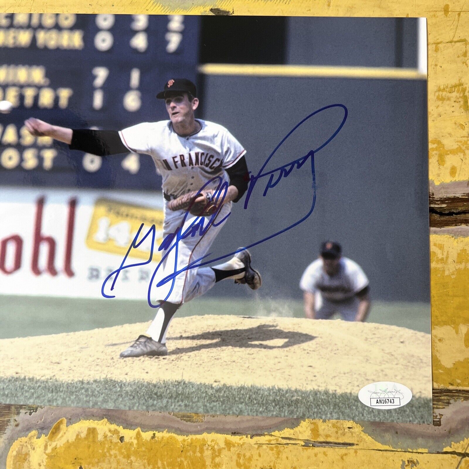 MLB Gaylord Perry San Francisco Giants Autographed Signed 8x10 Photo JSA COA