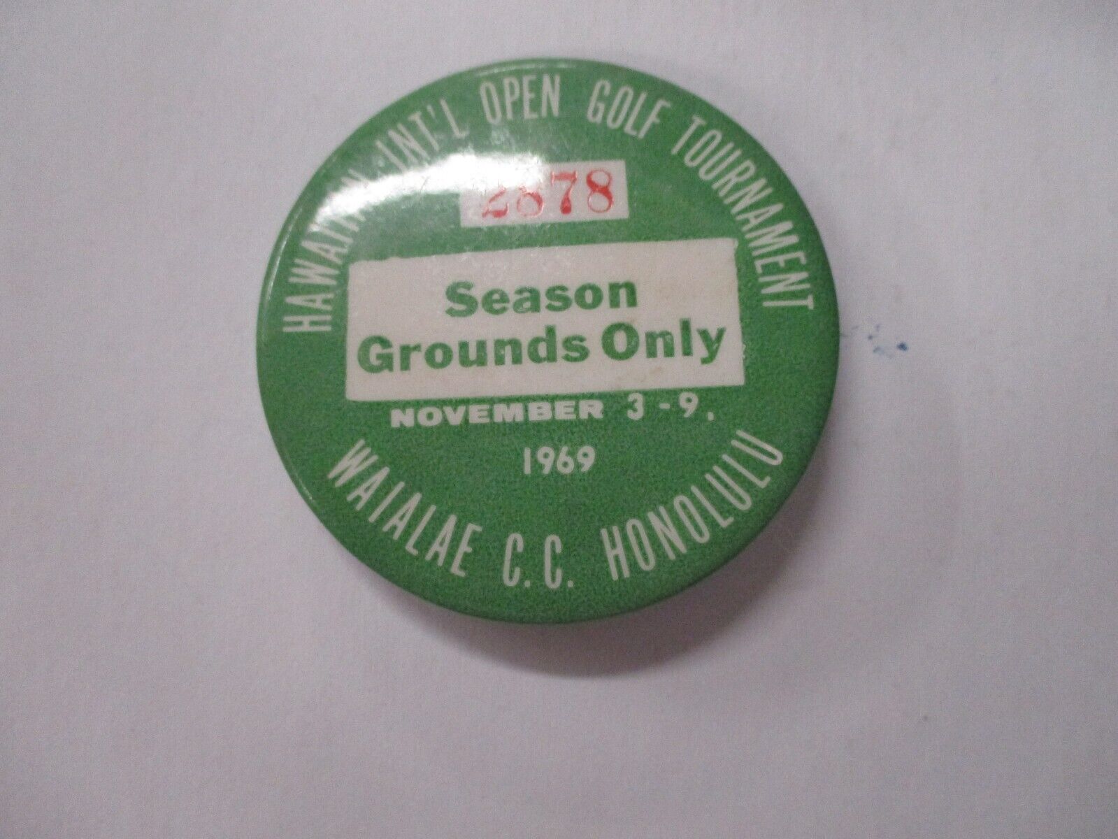 Season Grounds 1969 Waiailae C.C. Honolulu Open Golf Tournament Pin 2 Inches