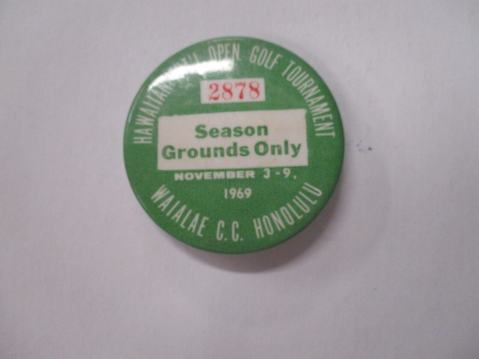 Season Grounds 1969 Waiailae C.C. Honolulu Open Golf Tournament Pin 2 Inches