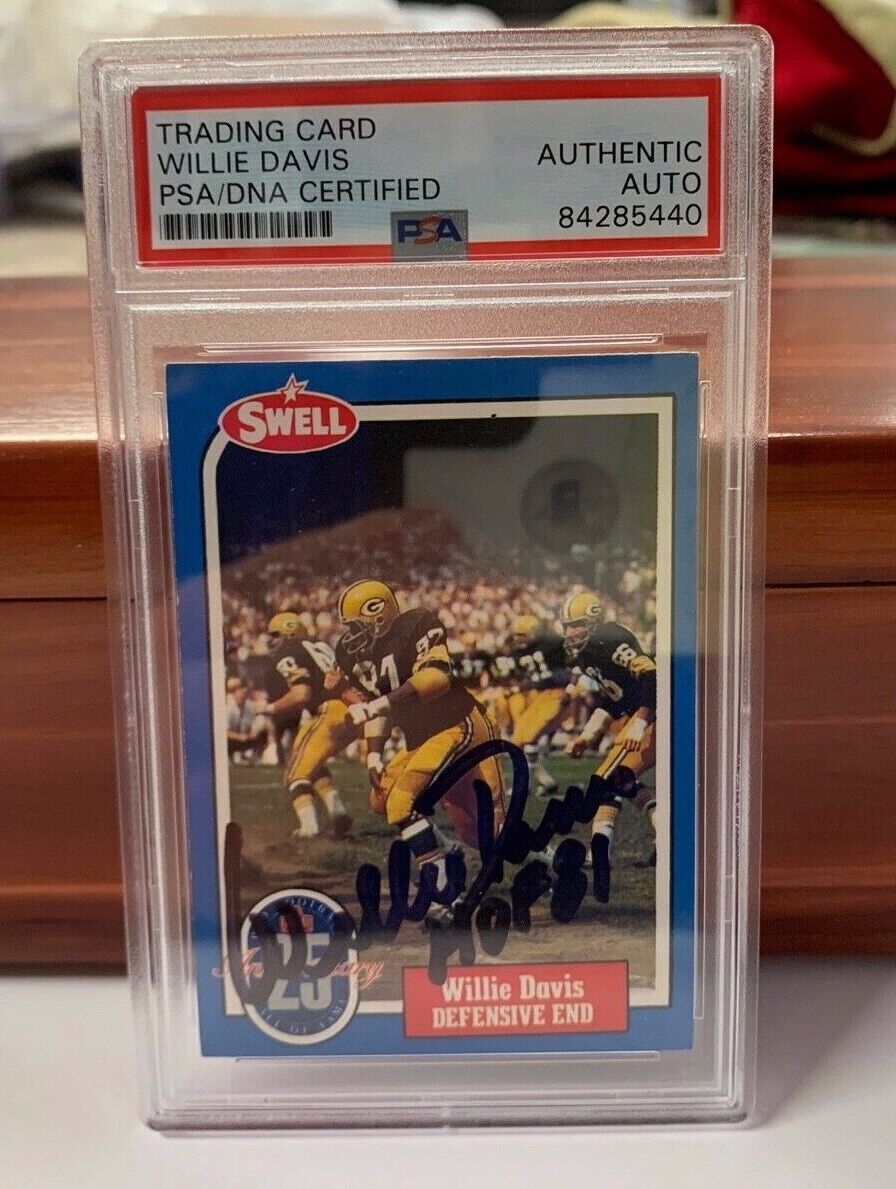 Willie Davis Autographed 1988 Swell Football Card #28 PSA Slabbed 84285440