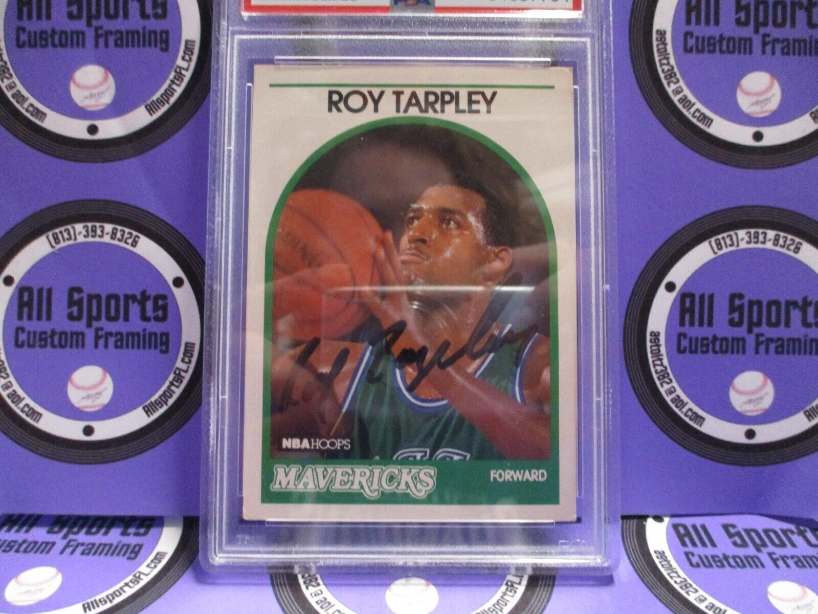 Roy Tarpley Mavericks Autographed Signed 1990 NBA Hoops Card #23 PSA Slab