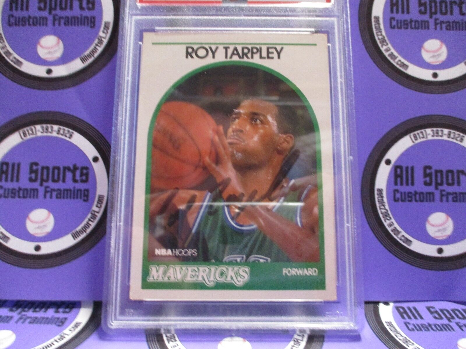 Roy Tarpley Mavericks Autographed Signed 1990 NBA Hoops Card #23 PSA Slab