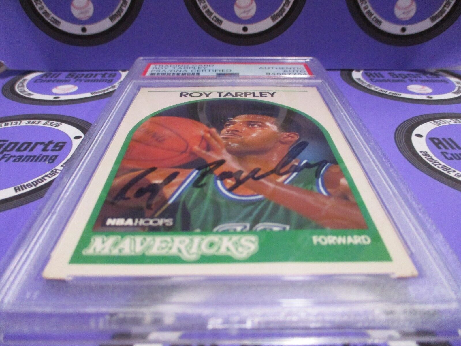 Roy Tarpley Mavericks Autographed Signed 1990 NBA Hoops Card #23 PSA Slab