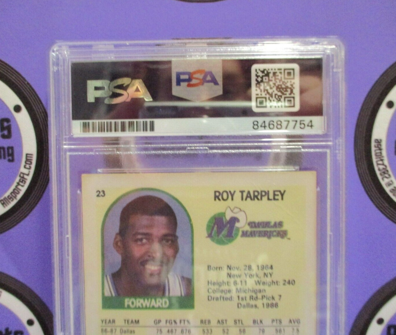 Roy Tarpley Mavericks Autographed Signed 1990 NBA Hoops Card #23 PSA Slab