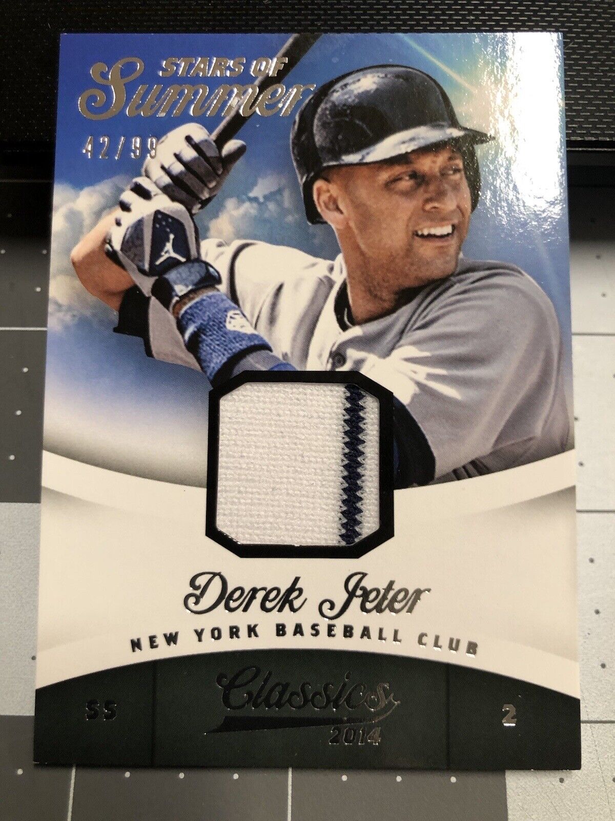 DEREK JETER 2014 Classics Stars of Summer Jersey Pinstripe 42/99 2 Color Swatch