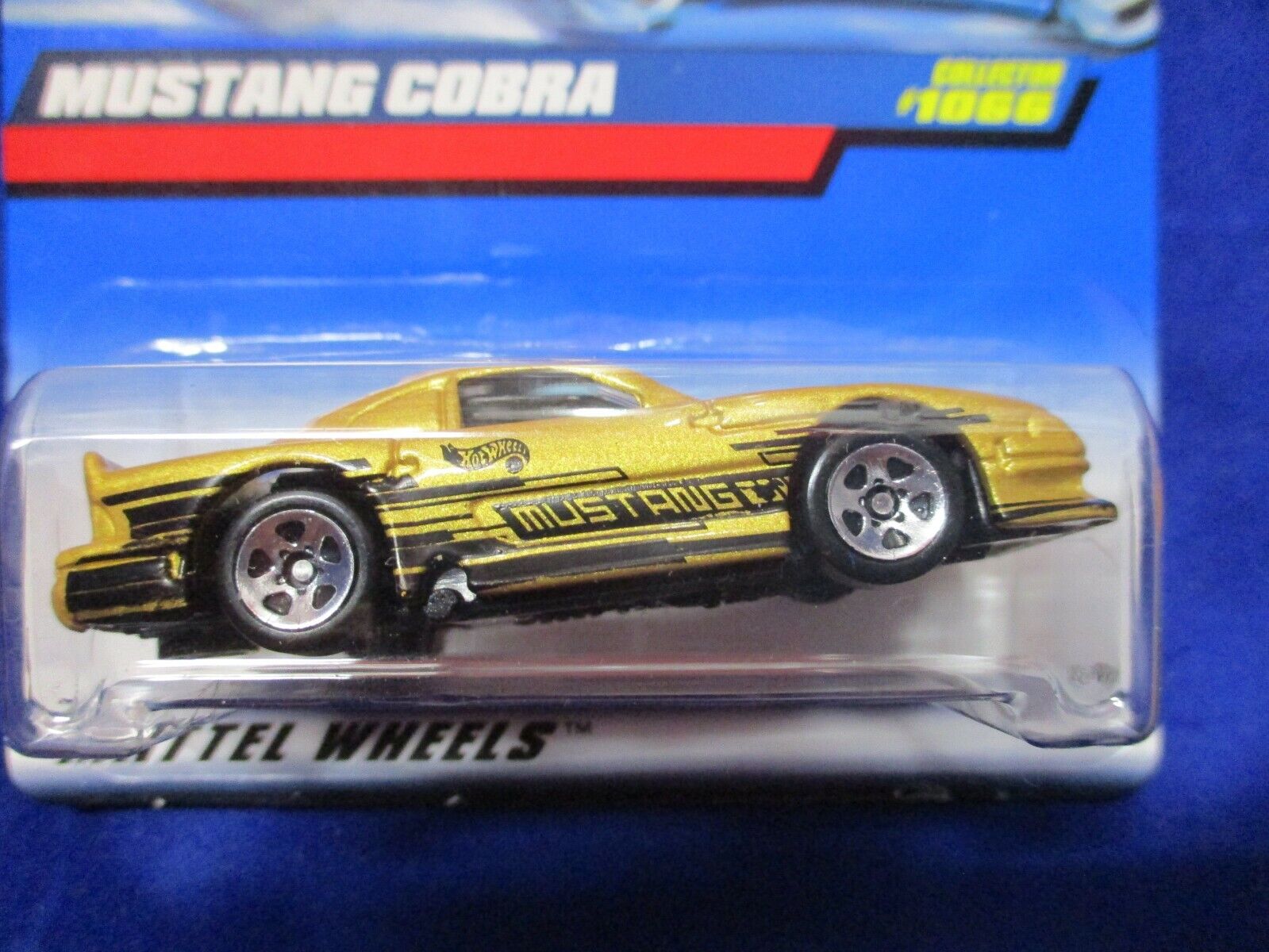 Hot Wheels Mattel Wheels Mustang Cobra Gold Collector #1066