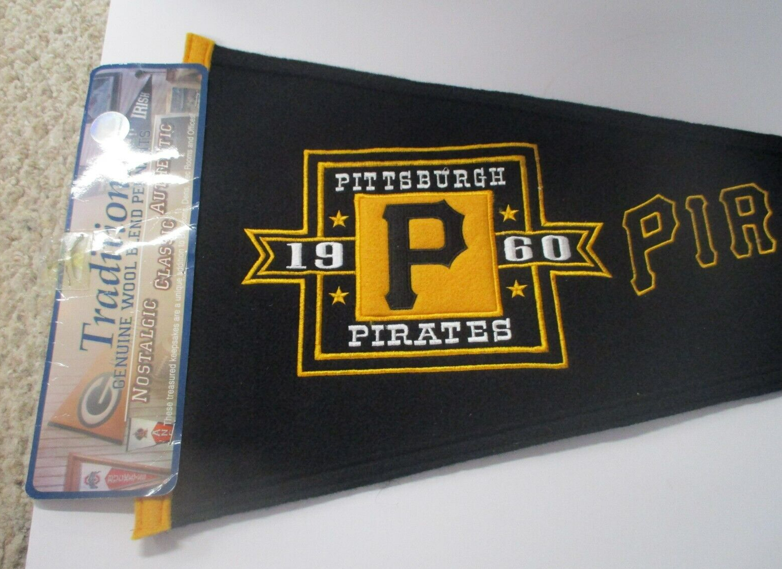 Pittsburgh Pirates 1960 Genuine Wool Blend Traditions Classic Authentic Pennant