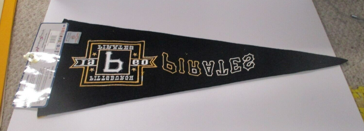 Pittsburgh Pirates 1960 Genuine Wool Blend Traditions Classic Authentic Pennant