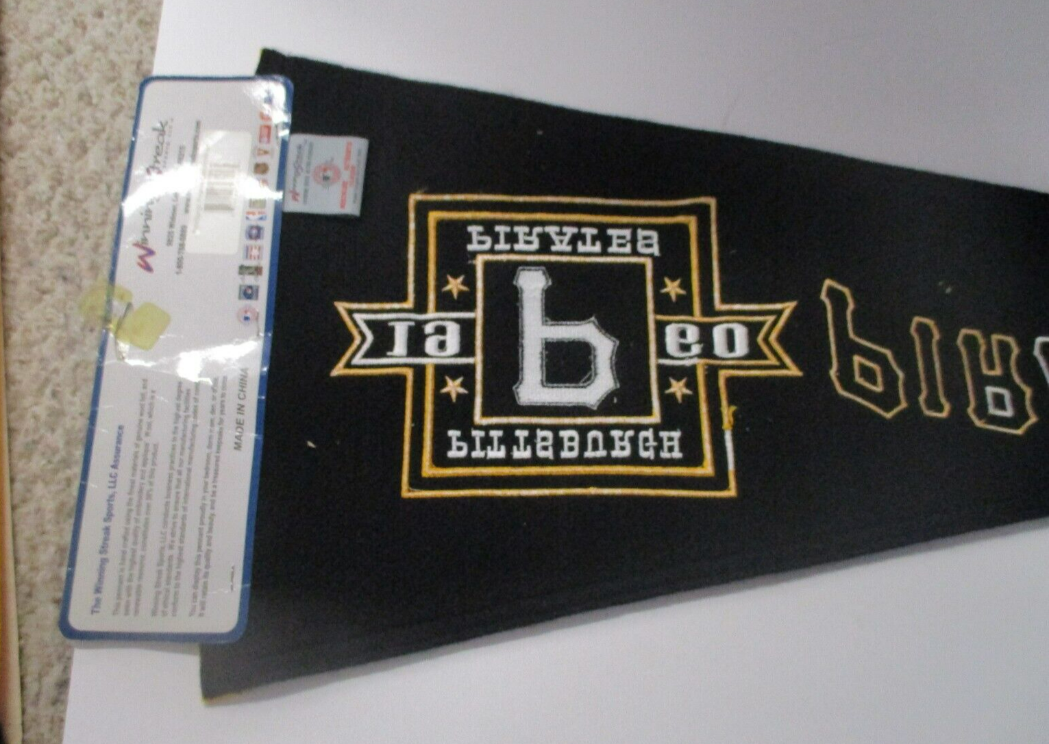 Pittsburgh Pirates 1960 Genuine Wool Blend Traditions Classic Authentic Pennant