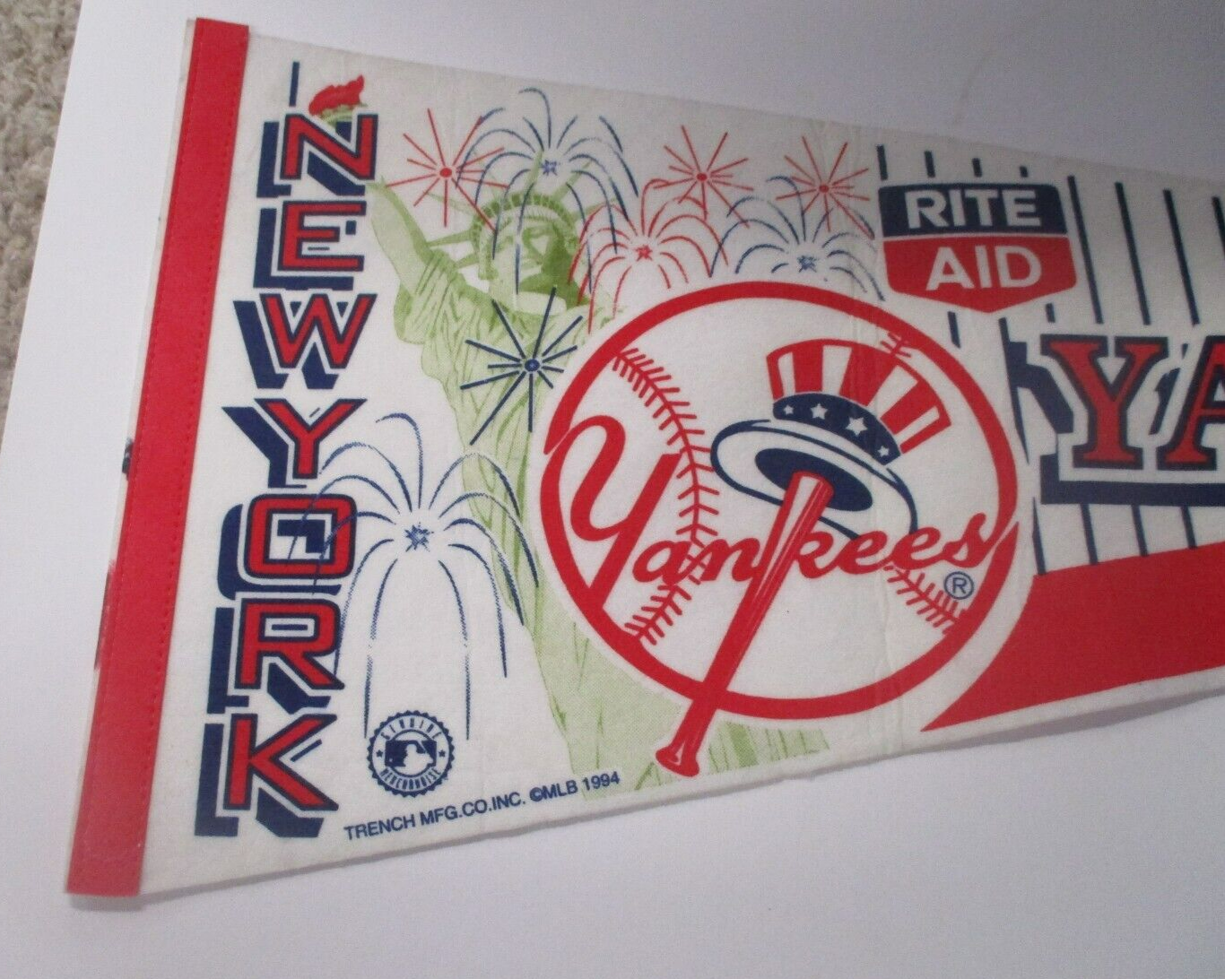 New York Yankees Trench MFG 1994 Rite Aid MLB Official Genuine Pennant