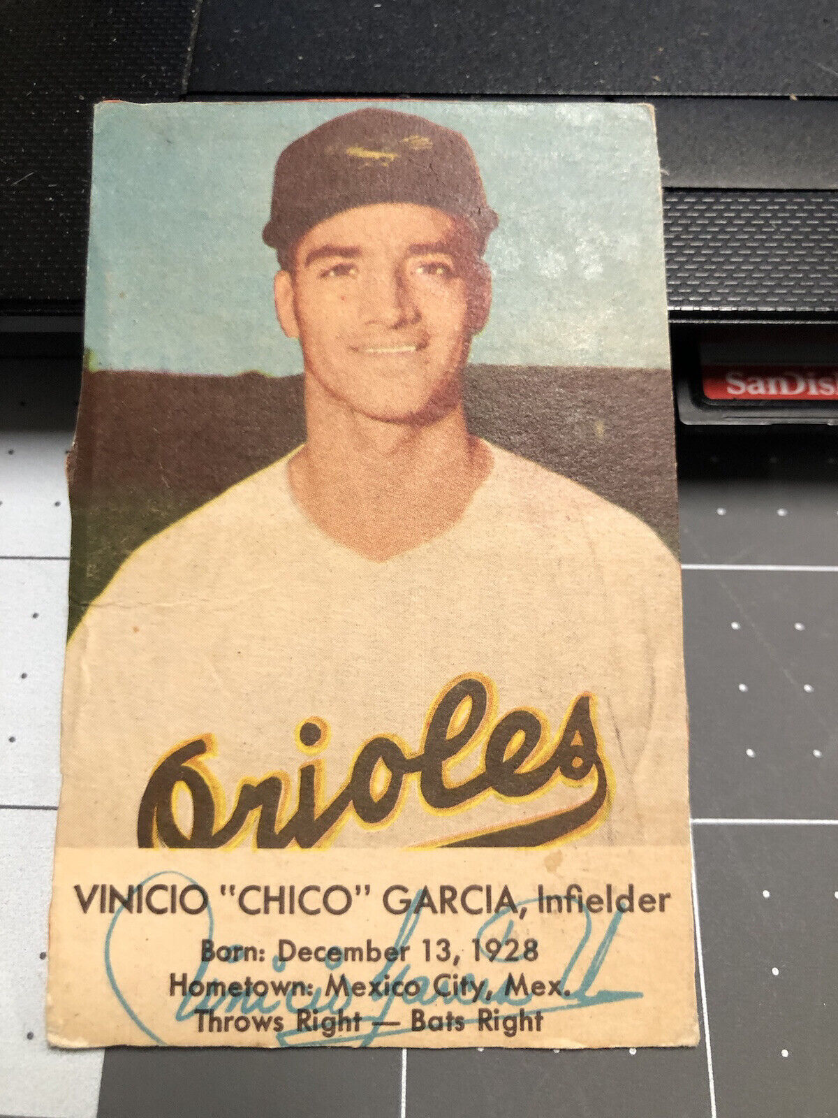 1954 Esskay Meats Vinicio Chico Garcia Orioles RARE Nice Card VG