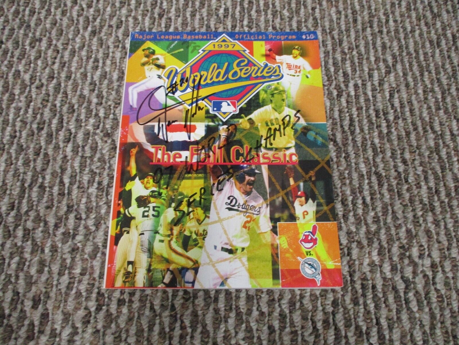 MLB Darren Daulton Autographed Signed 1997 World Series Program Script JSA COA