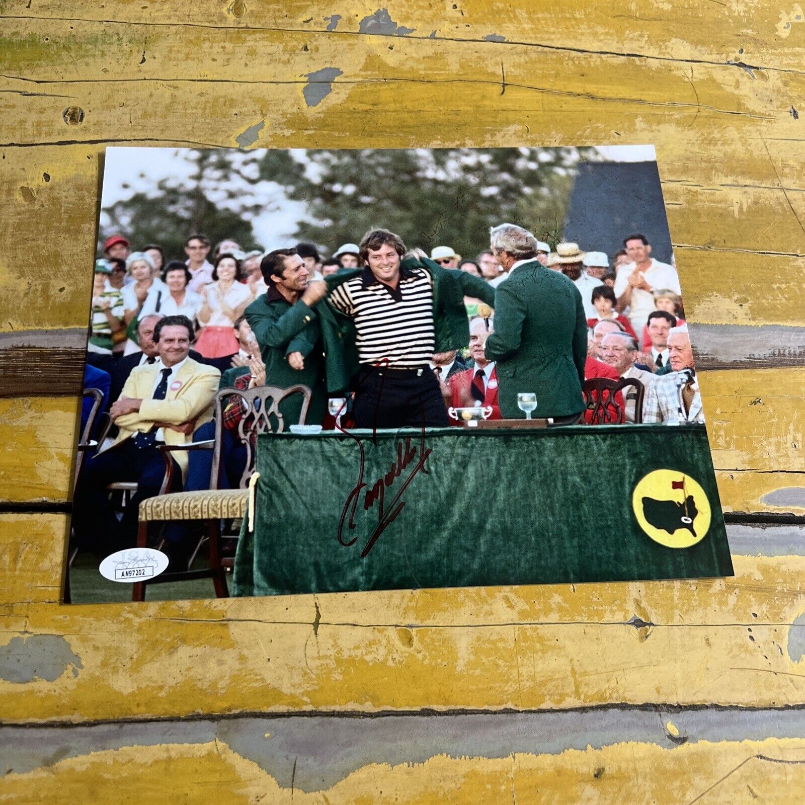 PGA Golf Masters Champion Fuzzy Zoeller Autographed Signed 8x10 Photo JSA COA