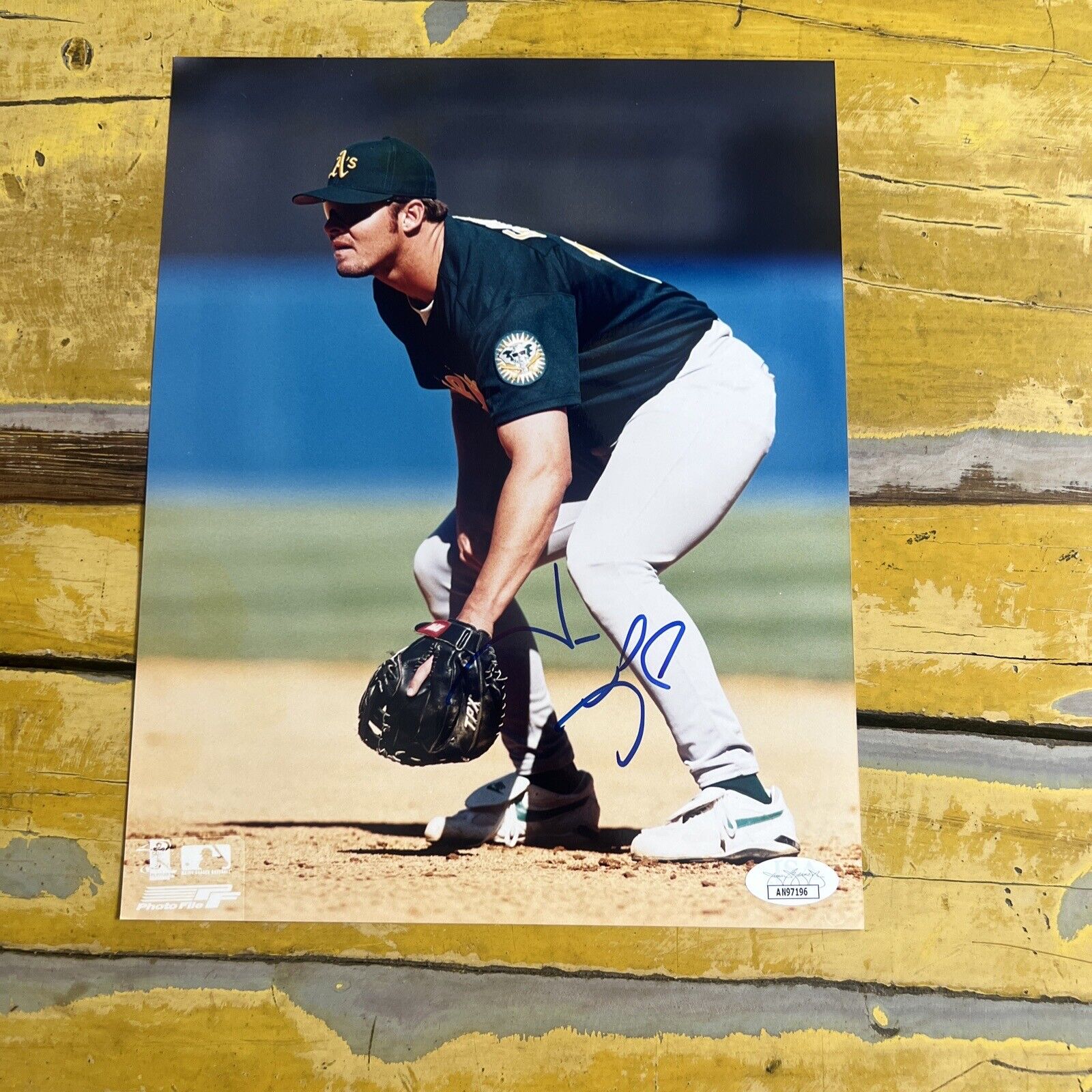 MLB Oakland Athletics Jason Giambi Autographed Signed 8x10 Photo JSA COA