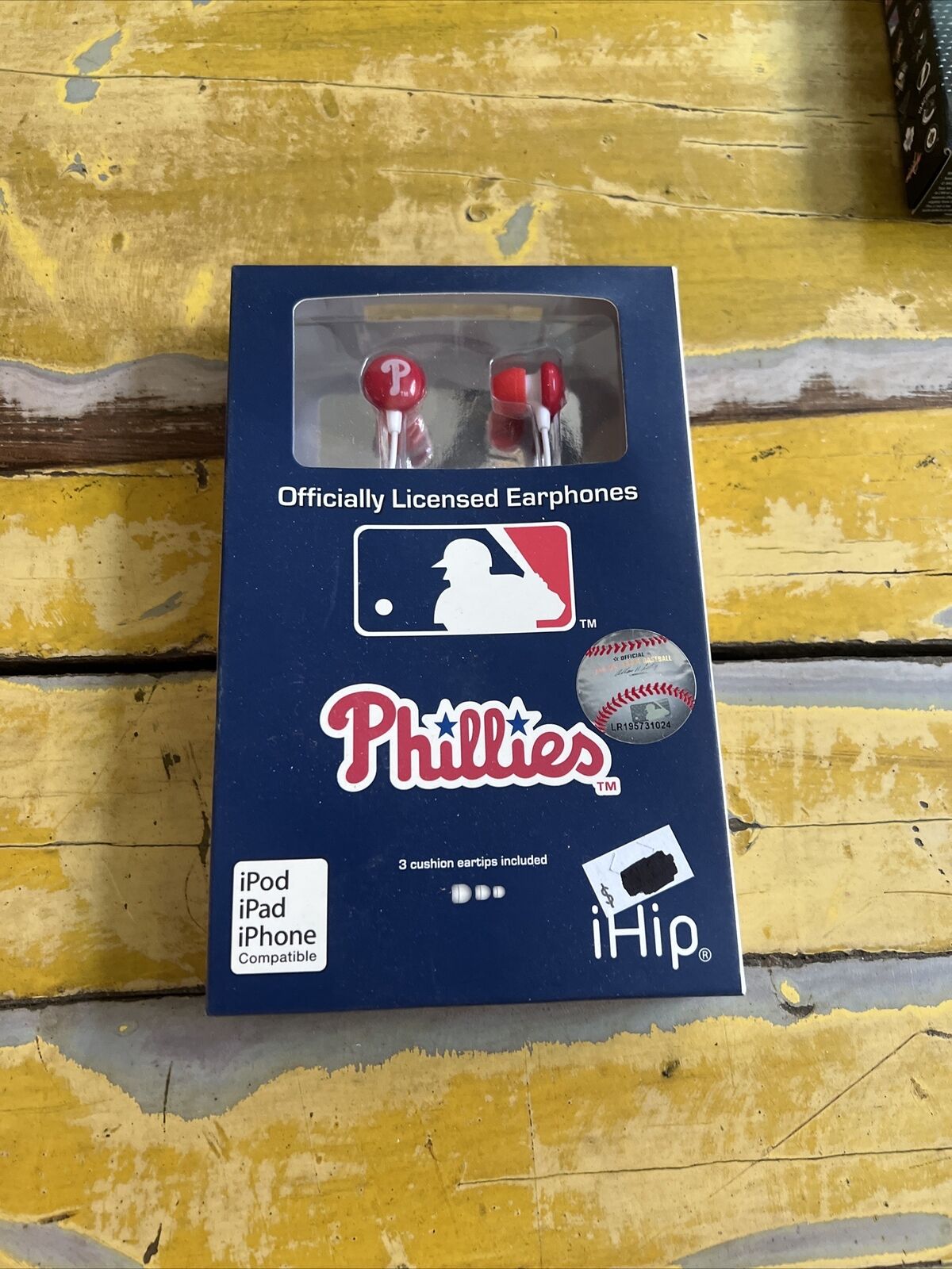 MLB Philadelphia Phillies Earphones Licensed New In Package By Ihip