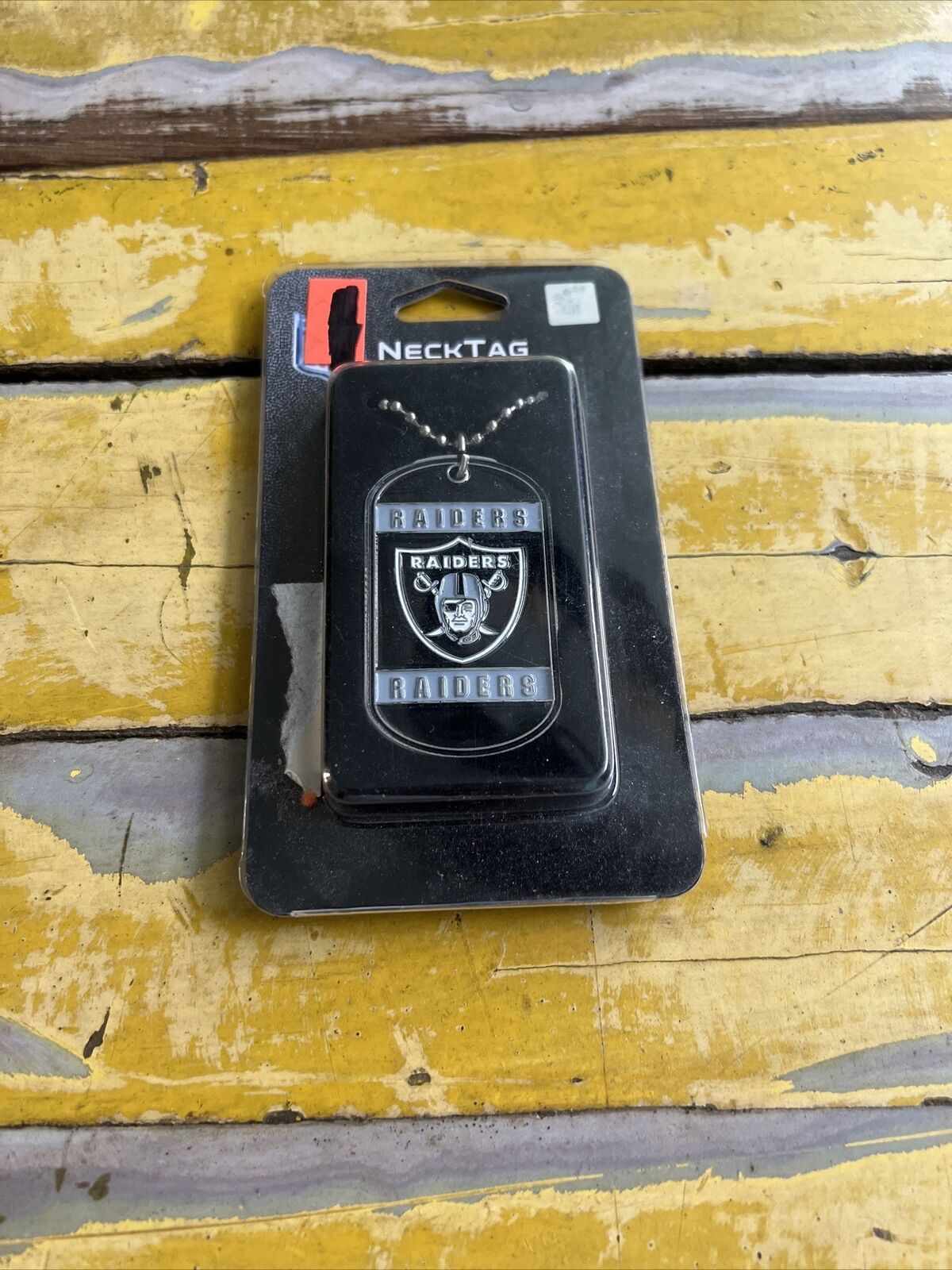 NFL Neck Tag Oakland Raiders Licensed New In Package By Siskiyou engravable