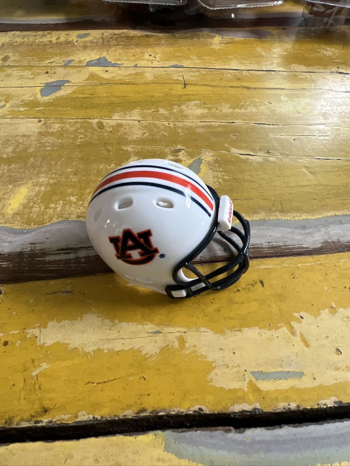 NCAA Auburn Tigers Riddell Pocket Size Helmet 2015