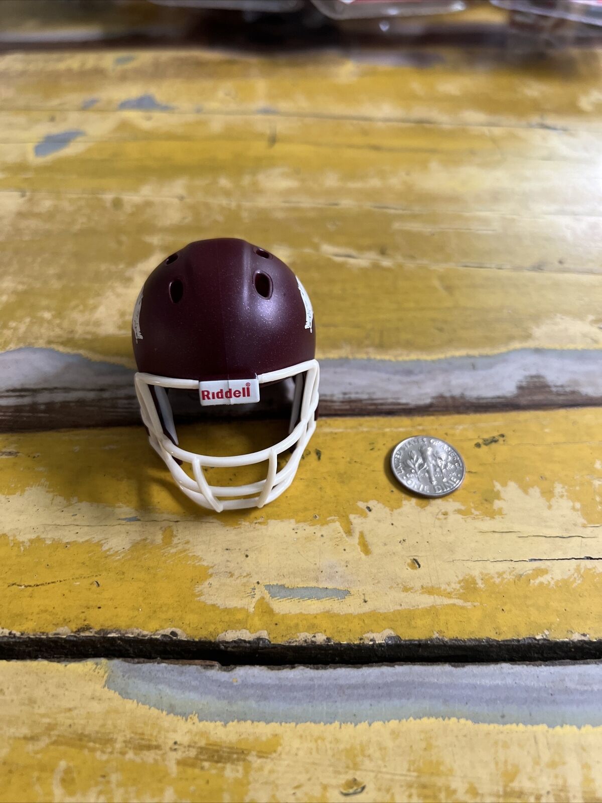 NCAA Arkansas Razorbacks Riddell Pocket Size Helmet  2015