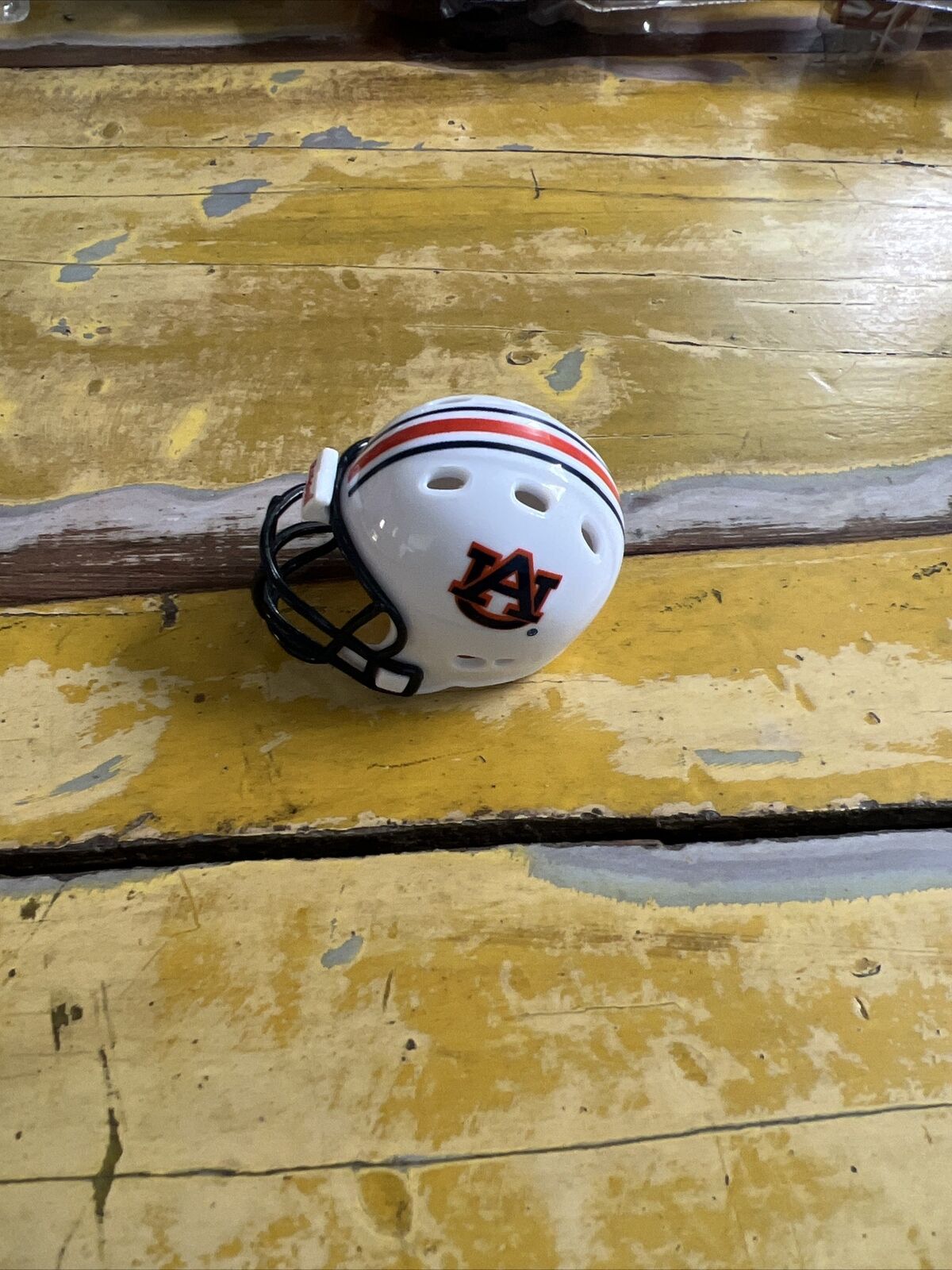 NCAA Auburn Tigers Riddell Pocket Size Helmet 2015