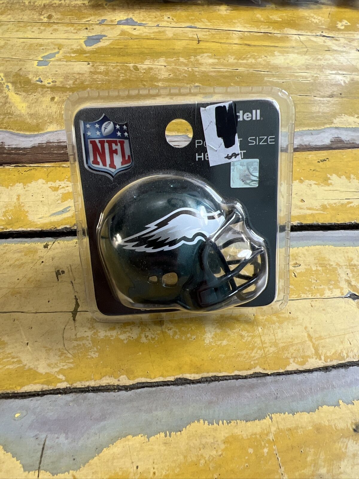 NFL Philadelphia Eagles Riddell Pocket Size Helmet New In Package Licensed 2014