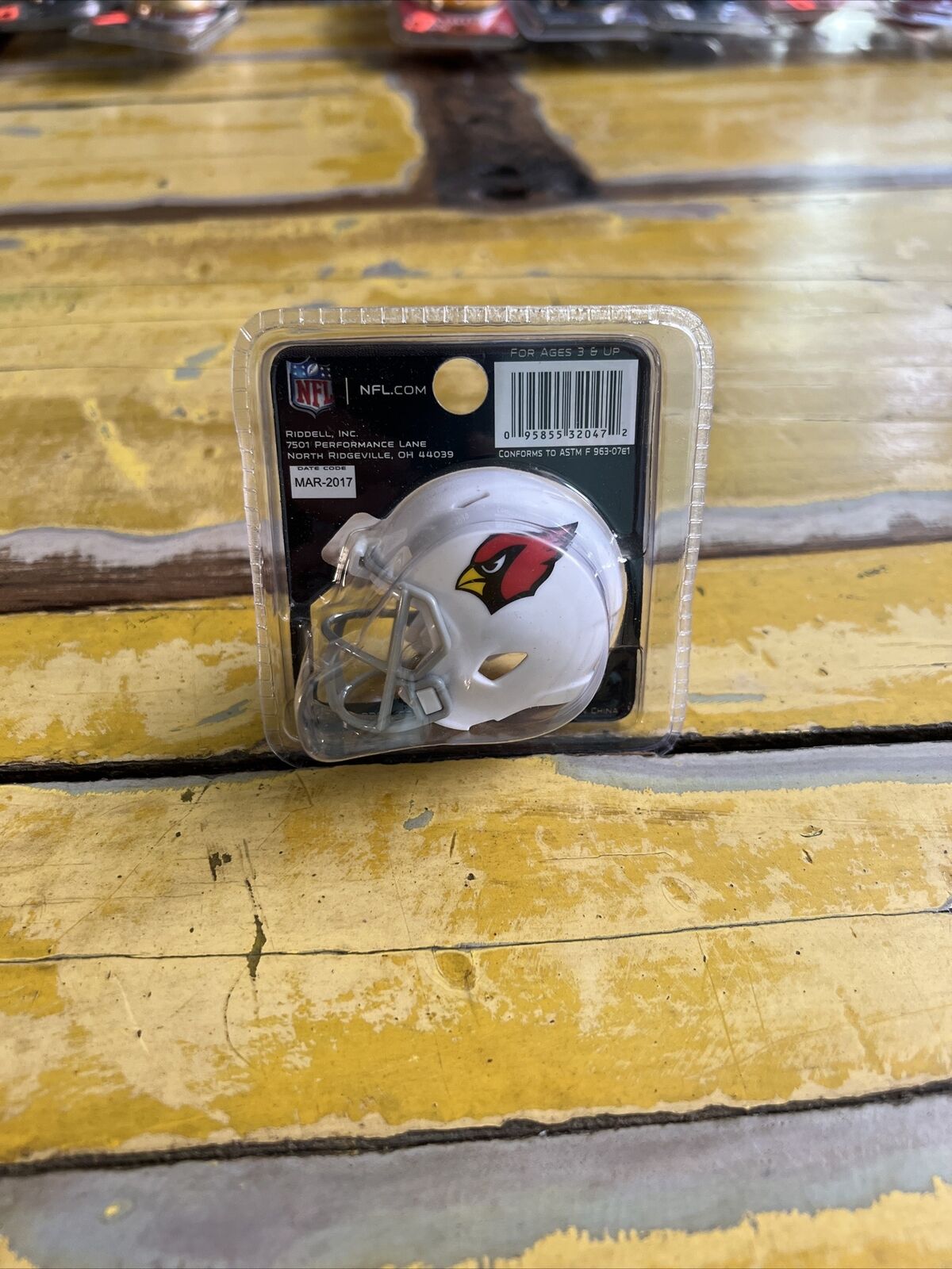 NFL Arizona Cardinals Riddell Pocket Size Helmet New In Package Licensed 2017