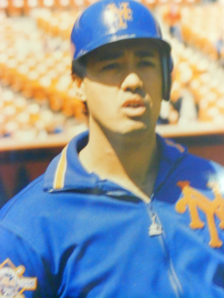 RON DARLING NEW YORK METS BATTING HELMET 8x10 COLOR PHOTO