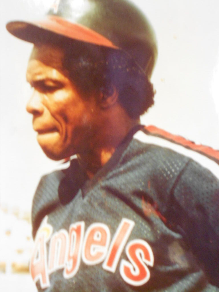 ROD CAREW CALIFORNIA ANGELS 8x10 COLOR PHOTO