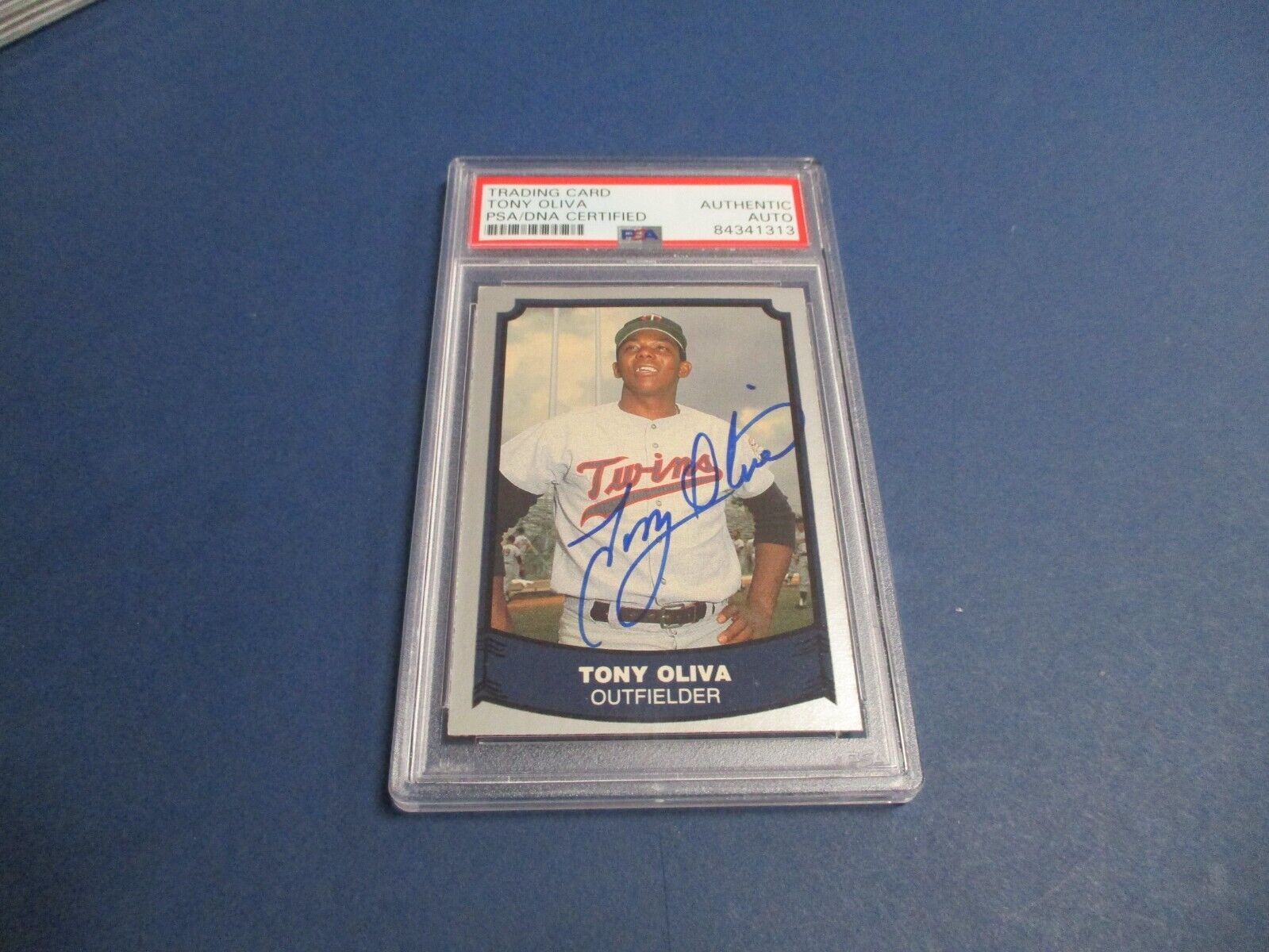 Tony Oliva MLB Twins Autographed Signed 1988 Pacific Card #59 PSA Slab