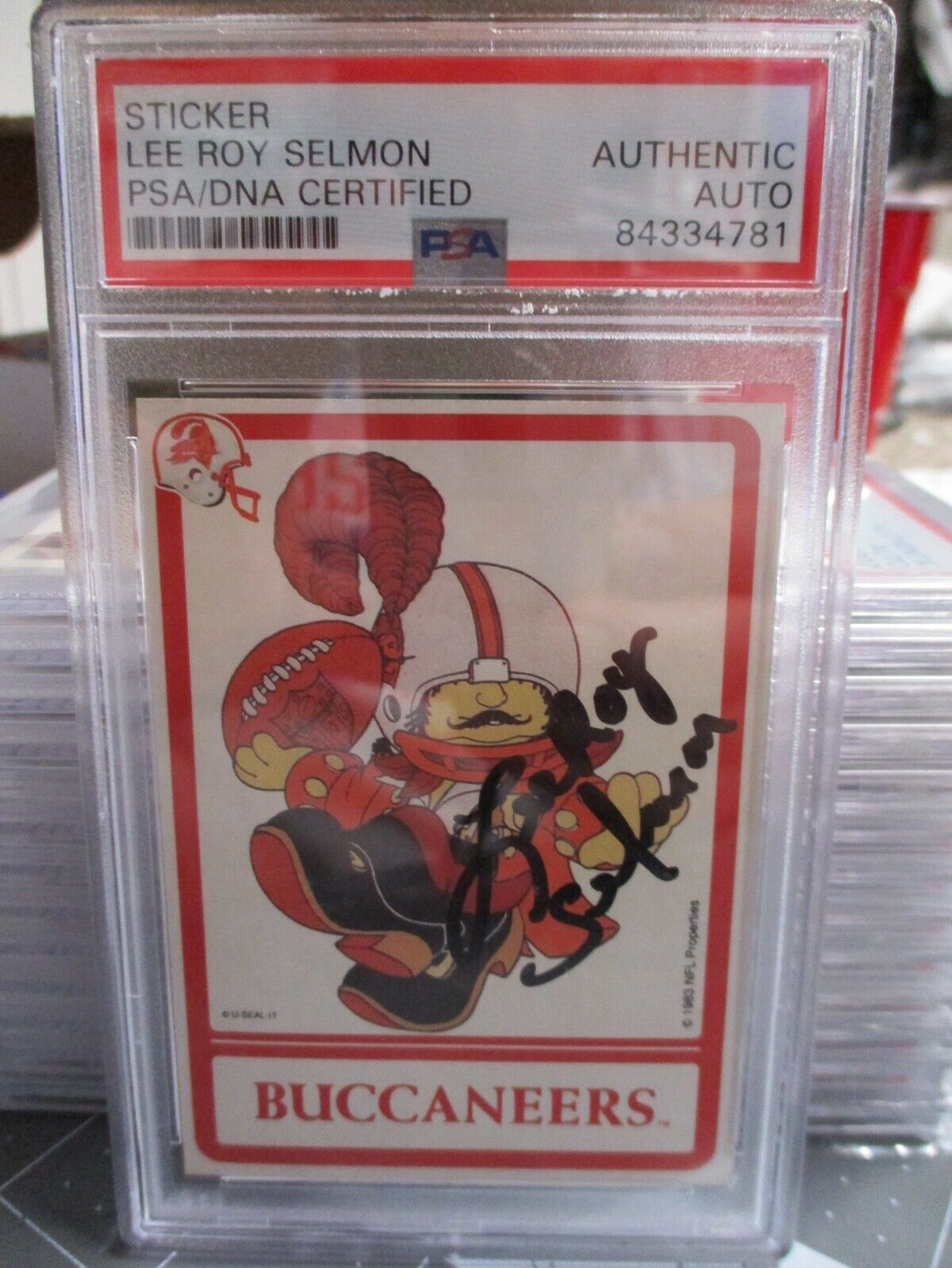 Lee Roy Selmon  Autographed 1983 NFL Sticker Buccaneers  Signed PSA 84334781