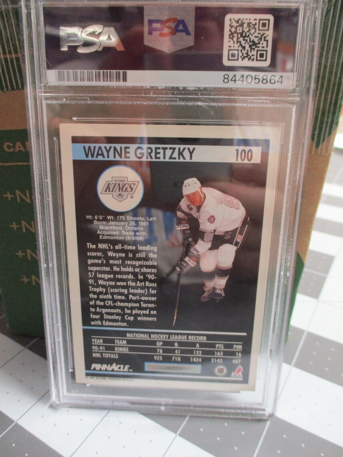 Wayne Gretzky autographed 1991-92 Pinnacle  #100 PSA SLABBED  #84405864