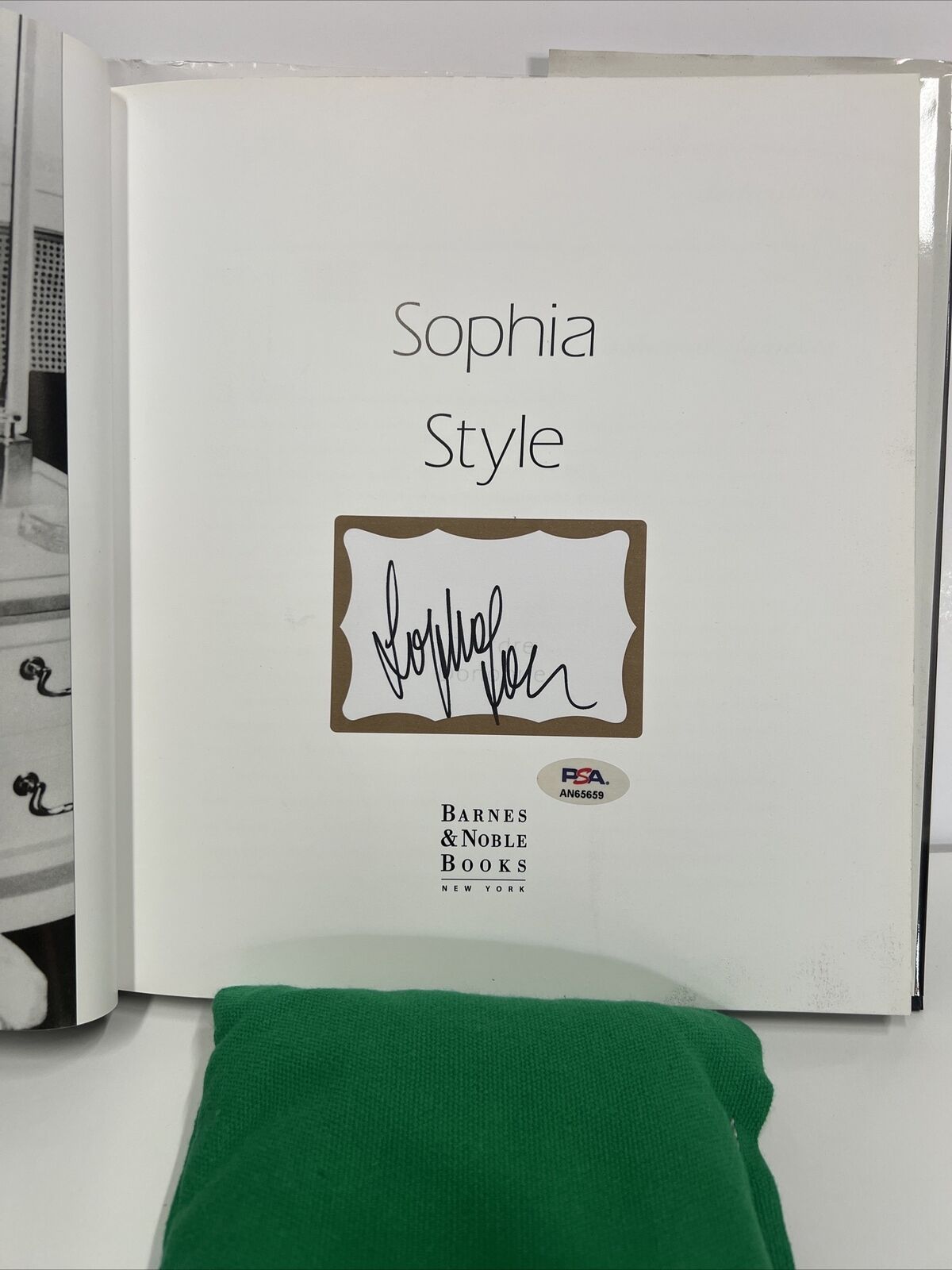 Sophia Loren Italian Actress Autographed Signed Sophia Style Book PSA #AN65659