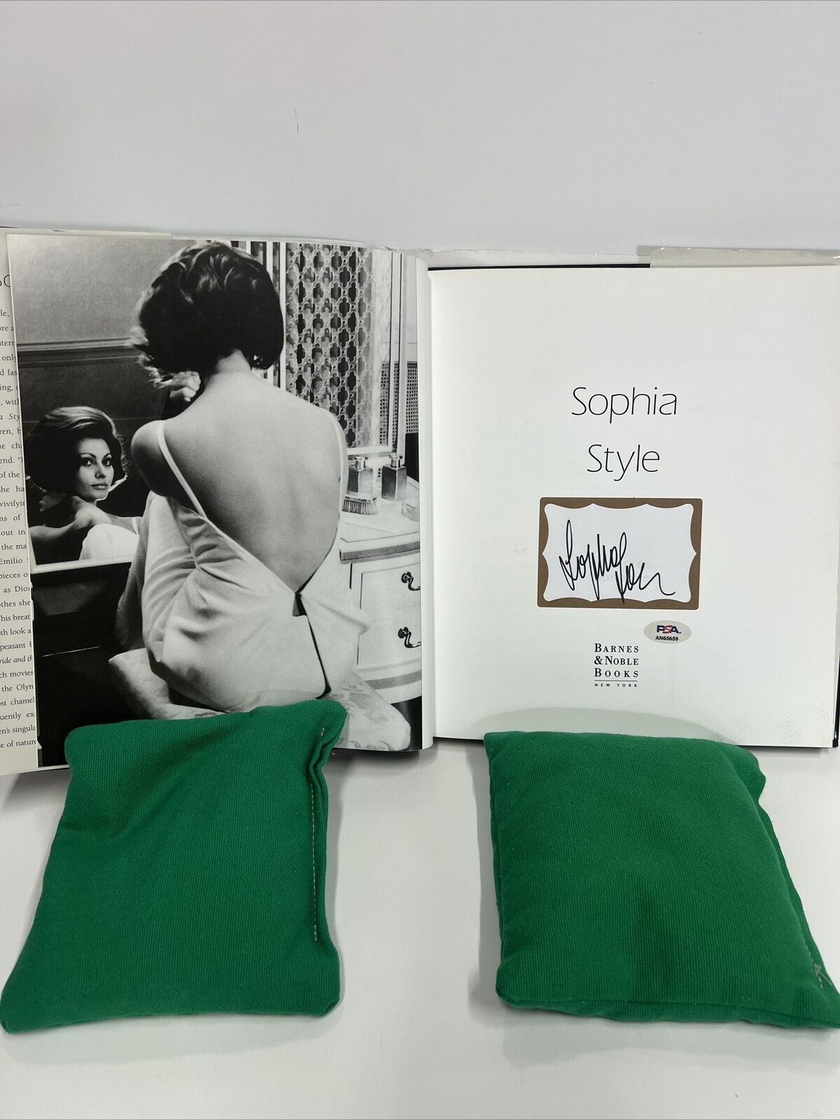 Sophia Loren Italian Actress Autographed Signed Sophia Style Book PSA #AN65659