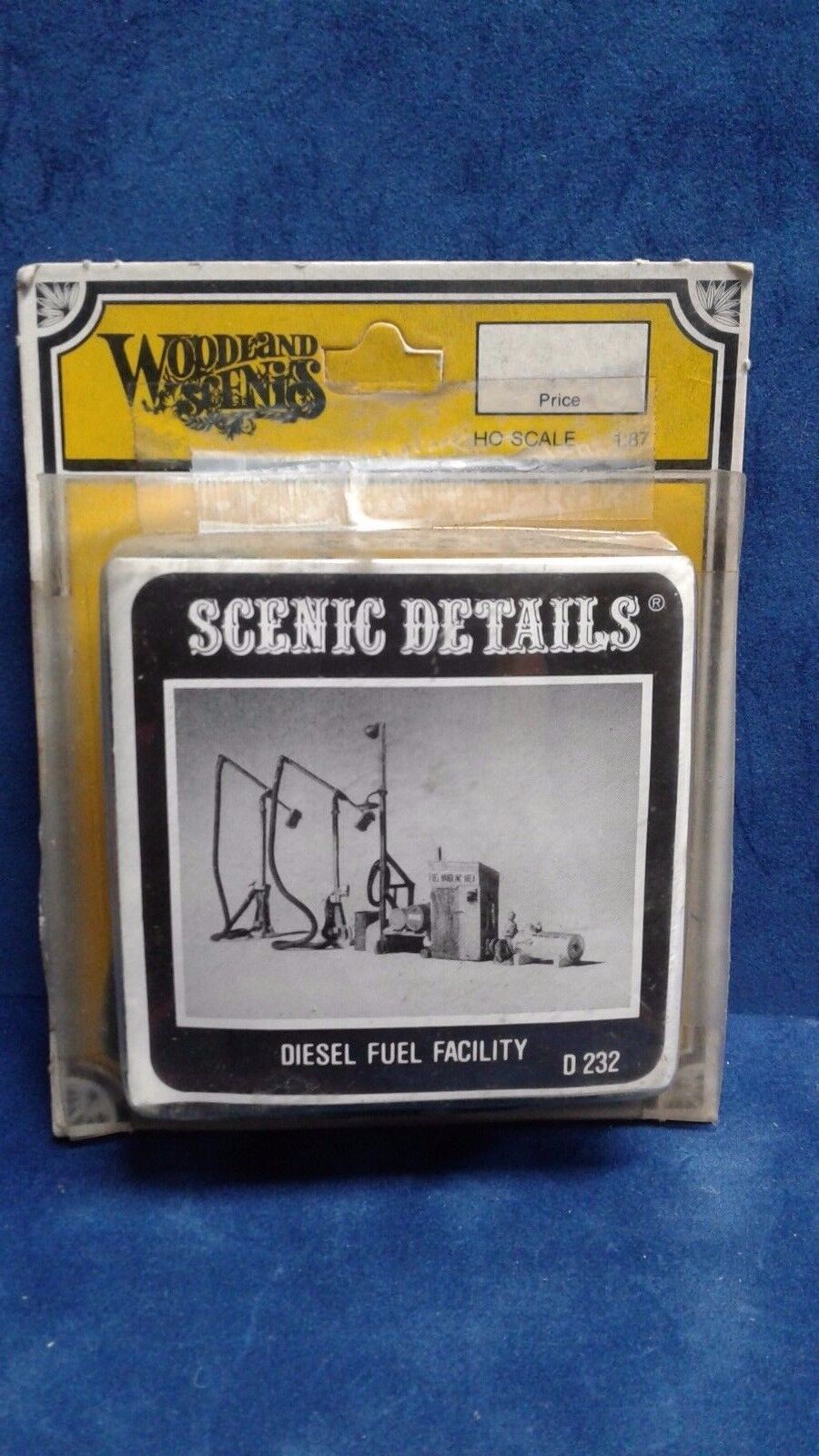 Woodland Scenics HO/HOn3 Diesel Fuel Facility (D232)