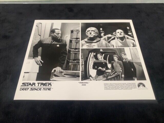 Star Trek Deep Space Nine 8x10 B&W Photo of Tribunal #445