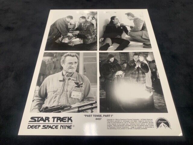 Star Trek Deep Space Nine 8x10 B&W Photo of Past Tense Part 1 #457 Photo B