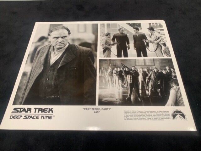 Star Trek Deep Space Nine 8x10 B&W Photo of Past Tense Part 1 #457